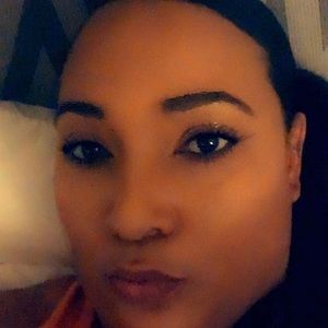 Meet your Posher, Yolanda